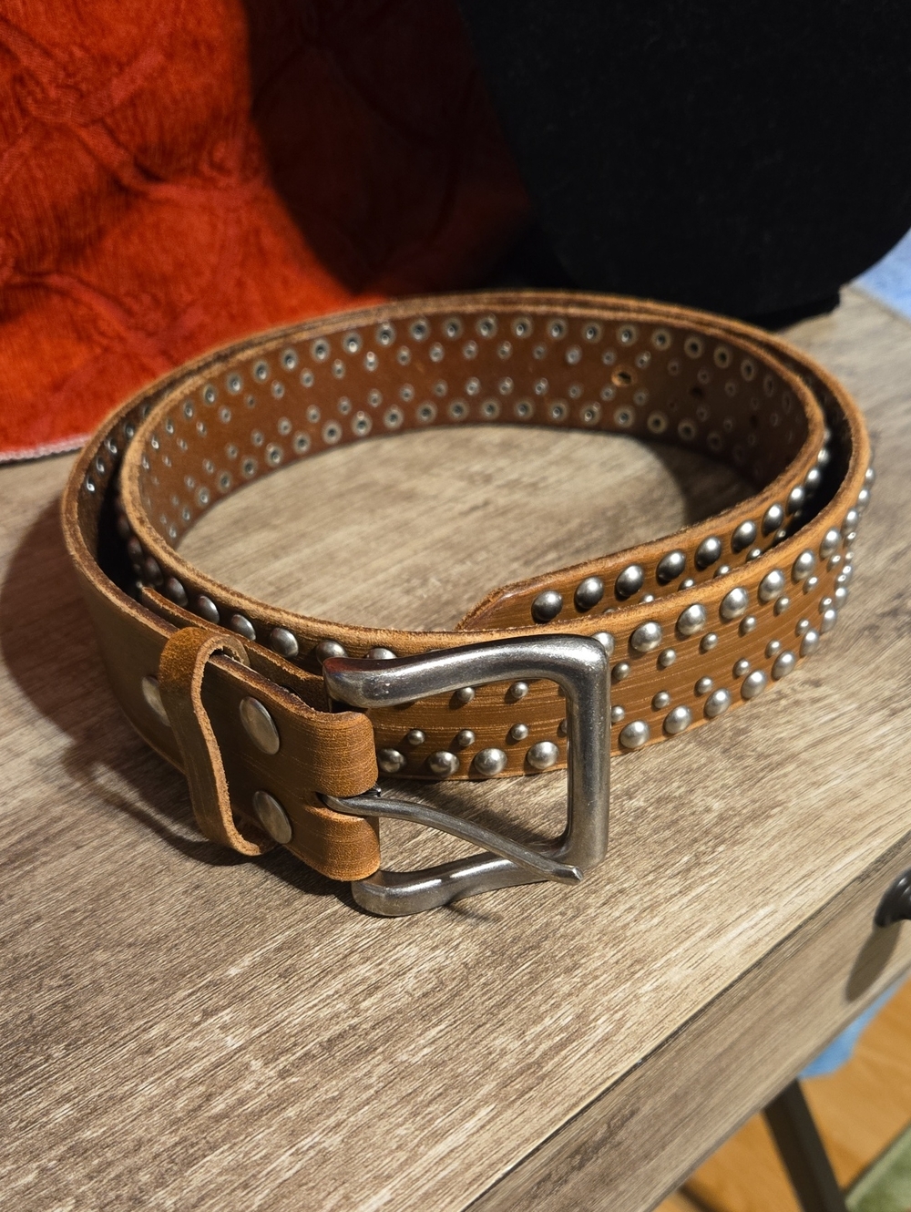 Beltiscool 1 1/2" Snap-On Antique Silver Circle Studded Distressed Leather Belt